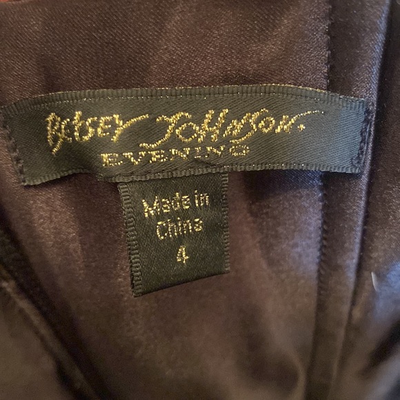 ❌SOLD❌ Betsy Johnson Crochet swing dress prom gown size 4 - Picture 8 of 9